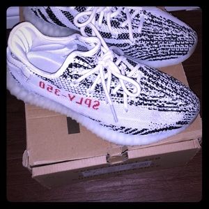 Zebra Yeezy’s Size 7